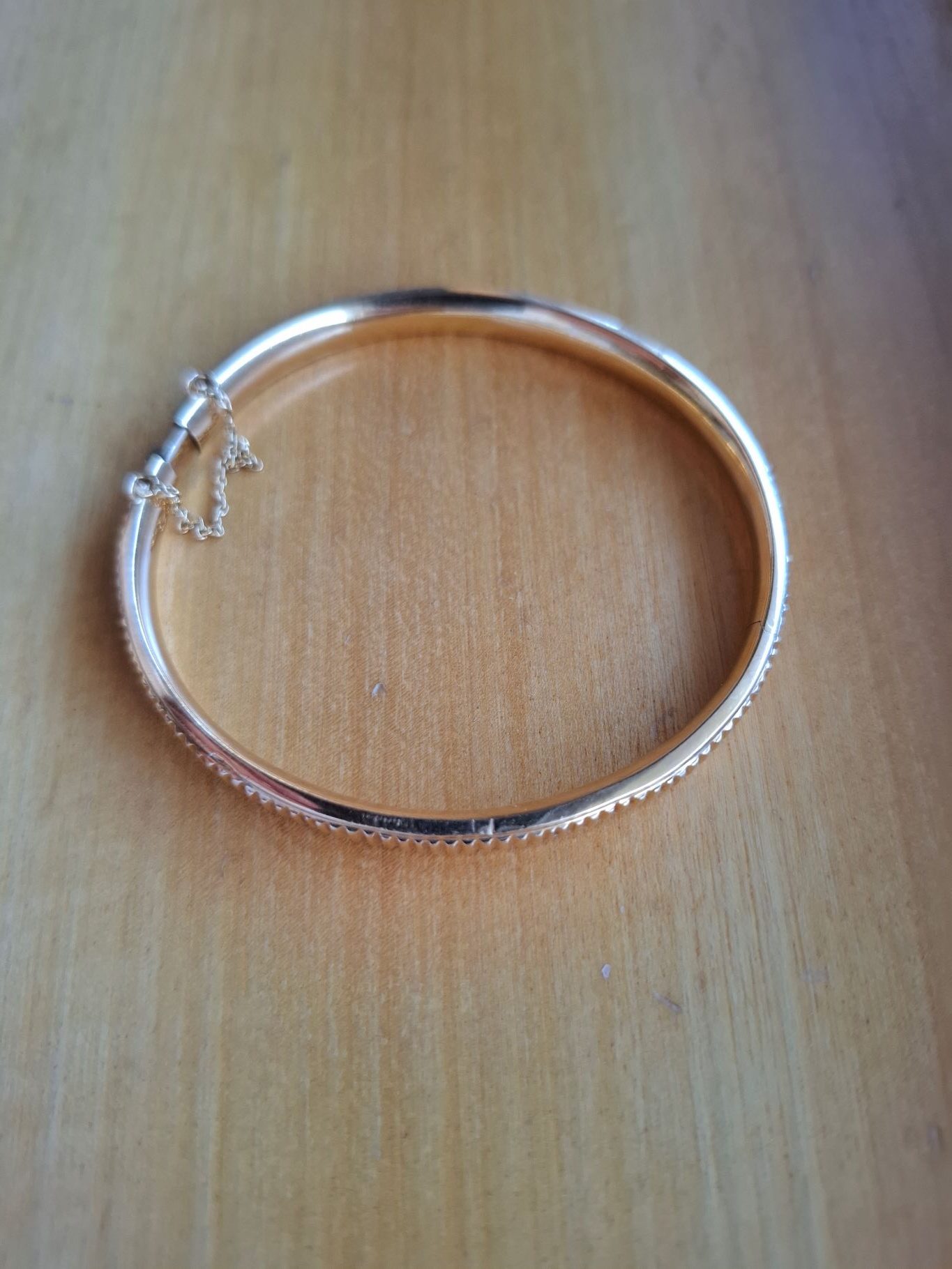 ESCRAVA  EM OURO AMARELO  CONTRASTADO (19,2 k)